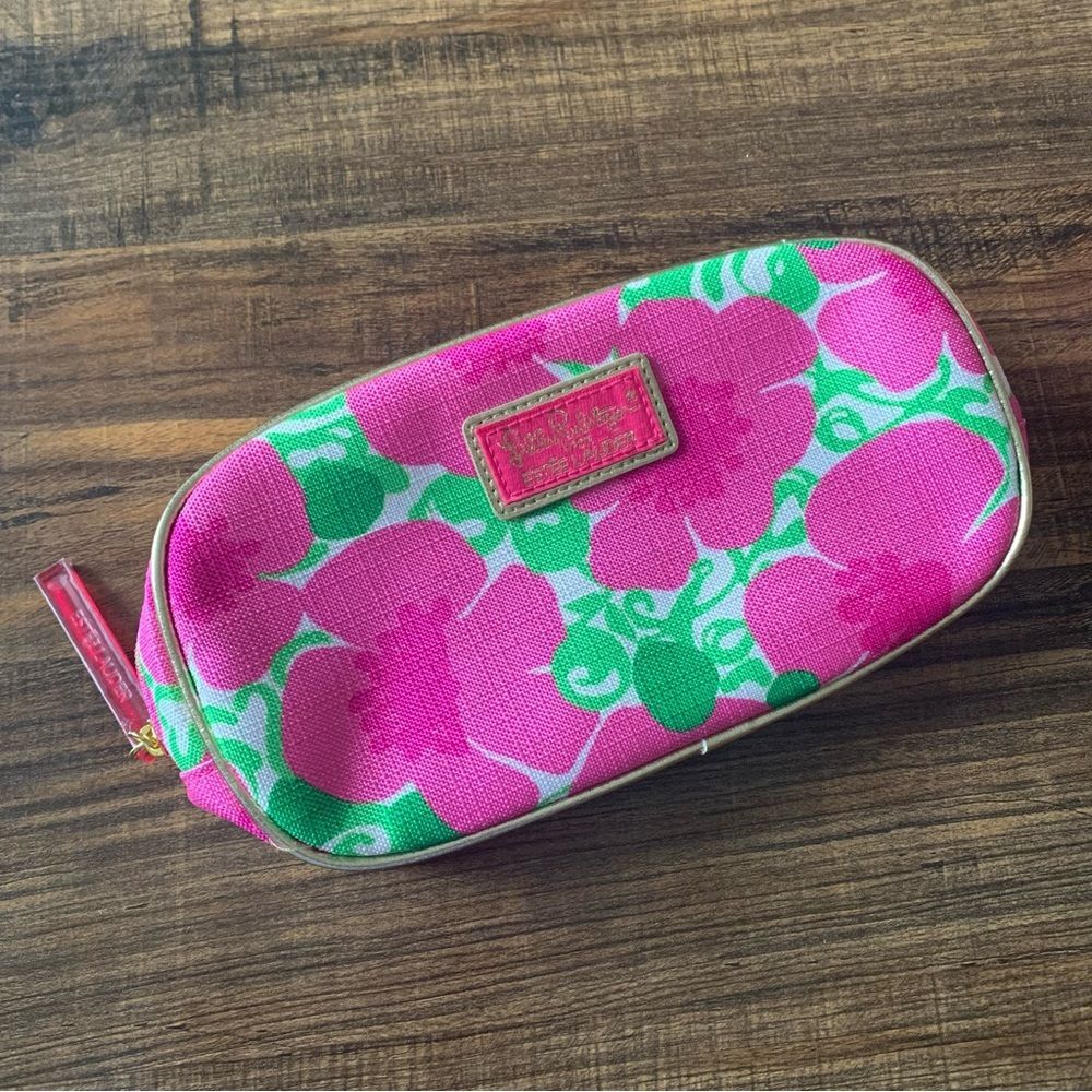 Lilly Pulitzer for Estée Lauder Makeup/Cosmetic Bag in Pink Floral with Zip Top